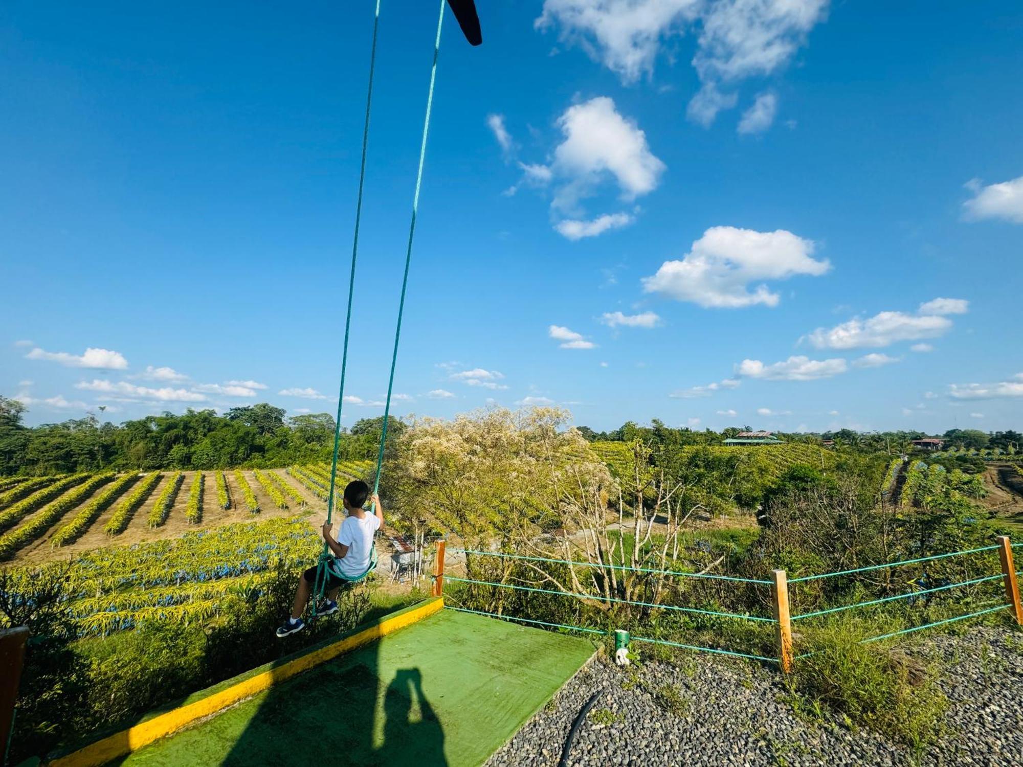 Amazon Gardens Hotel Mera Exterior photo